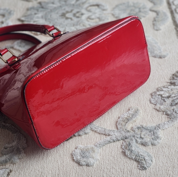 NWT Call It Spring Glossy Red Vegan DOCTOR HANDBAG - Picture 9 of 13